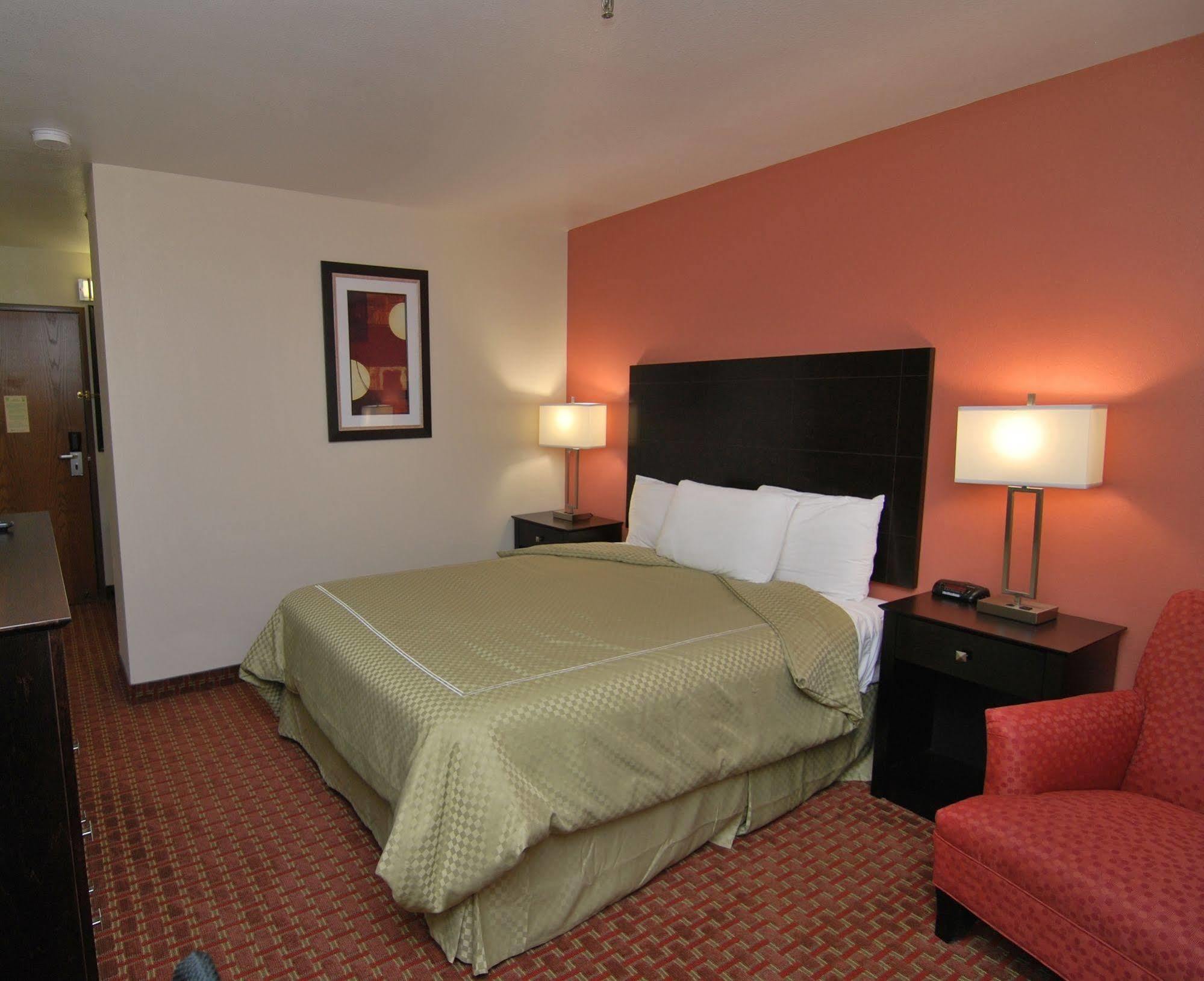 Americinn By Wyndham Johnston Des Moines Urbandale Kültér fotó